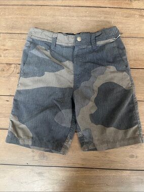 Volcom Boys Camo Shorts in olive green  and Gray